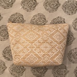 Cosmetic pouch New